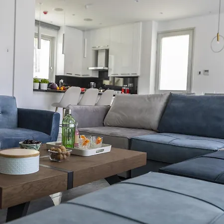 Villa Fig Tree Bay Residences 7