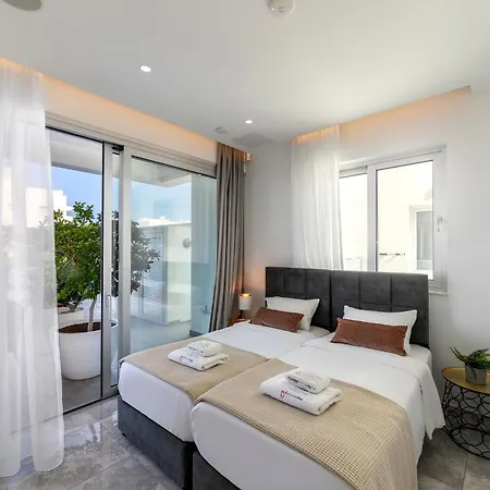 Fig Tree Bay Residences 7 וילה