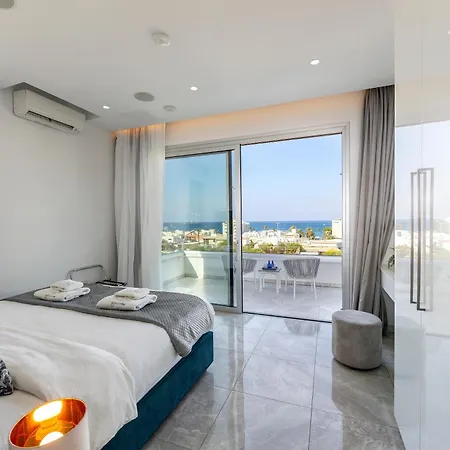 Fig Tree Bay Residences 7 *