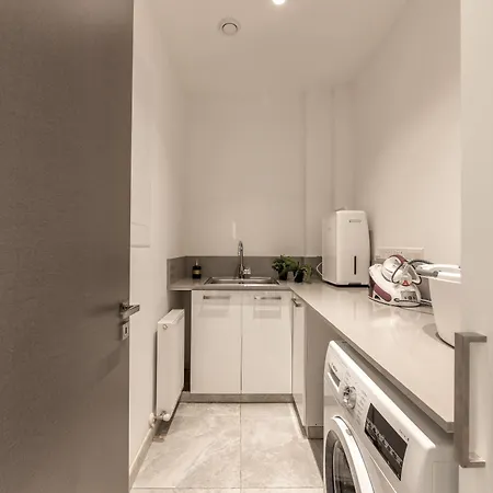 Fig Tree Bay Residences 7 Протарас