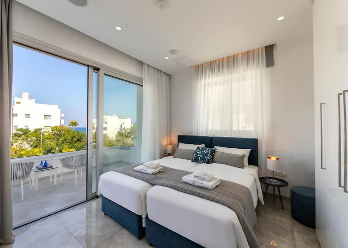 Villa Fig Tree Bay Residences 7 *