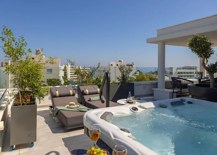 Fig Tree Bay Residences 7 *