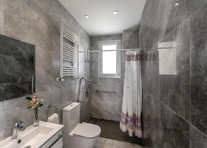 Villa Fig Tree Bay Residences 7 *