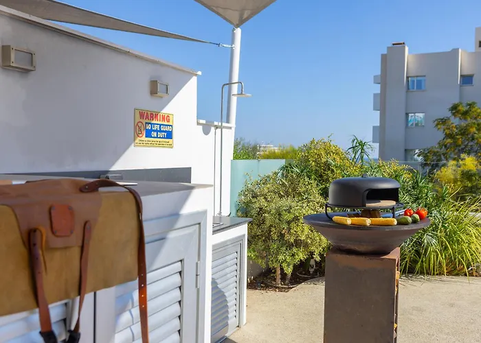 Villa Fig Tree Bay Residences 7 *