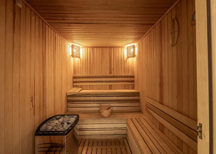 Villa Fig Tree Bay Residences 7