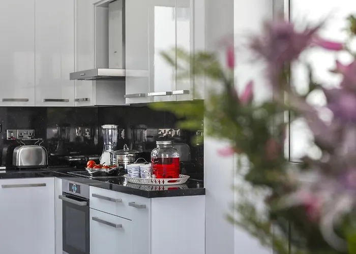 Villa Fig Tree Bay Residences 7 *